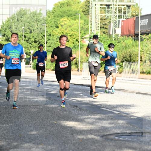 06.09.2026 - CURREX Alsterlauf Dr. Thomas Lammeyer http://msf.ph/oto/10125683 06.09.2026 09:43:48 Laufen 4877, 4193, 2556, 3678, 3432, 4858, 3617 meine-sportfotos.de