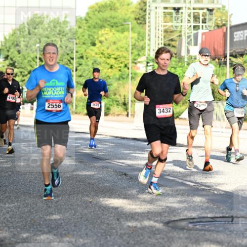 06.09.2026 - CURREX Alsterlauf Dr. Thomas Lammeyer http://msf.ph/oto/10125696 06.09.2026 09:43:49 Laufen 4193, 2556, 3678, 4890, 3432, 3617 meine-sportfotos.de