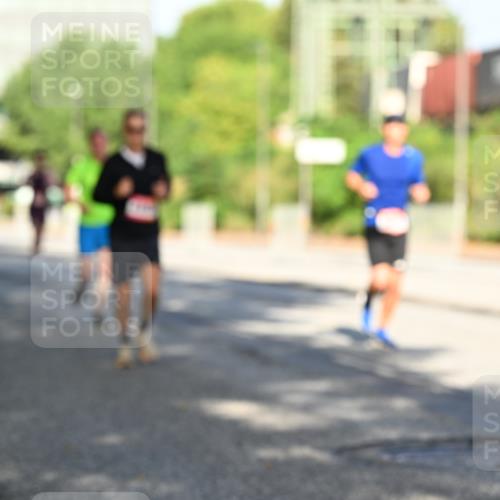 06.09.2026 - CURREX Alsterlauf Dr. Thomas Lammeyer http://msf.ph/oto/10125721 06.09.2026 09:43:52 Laufen  meine-sportfotos.de