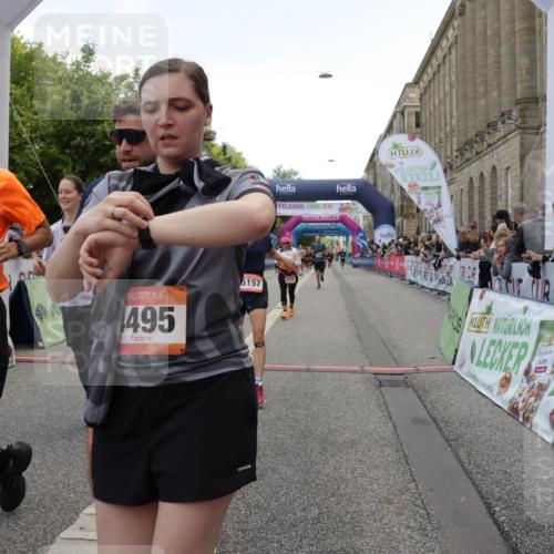 06.09.2026 - CURREX Alsterlauf Yannick Fuchs http://msf.ph/oto/10125727 06.09.2026 10:04:09 Ziel 2091, 2164, 2346, 2657, 2677, 3100, 3239, 3562, 3697, 3745, 3747, 3752, 4288, 4495, 4634, 4943, 5004, 5061, 5157, 5401, 5674, 5709, 6056, 8225 meine-sportfotos.de
