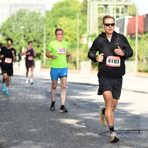 06.09.2026 - CURREX Alsterlauf Dr. Thomas Lammeyer http://msf.ph/oto/10125743 06.09.2026 09:43:54 Laufen 2072, 4193 meine-sportfotos.de