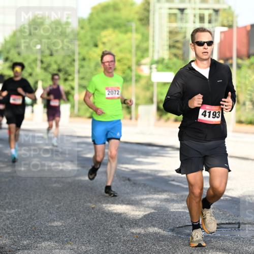 06.09.2026 - CURREX Alsterlauf Dr. Thomas Lammeyer http://msf.ph/oto/10125745 06.09.2026 09:43:54 Laufen 2072, 4193 meine-sportfotos.de
