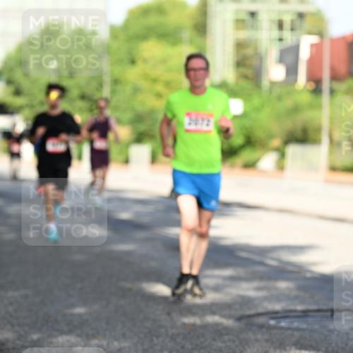 06.09.2026 - CURREX Alsterlauf Dr. Thomas Lammeyer http://msf.ph/oto/10125755 06.09.2026 09:43:55 Laufen  meine-sportfotos.de