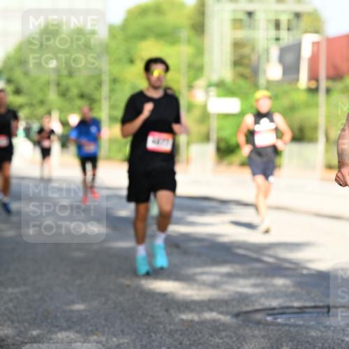06.09.2026 - CURREX Alsterlauf Dr. Thomas Lammeyer http://msf.ph/oto/10125770 06.09.2026 09:43:56 Laufen 2072 meine-sportfotos.de