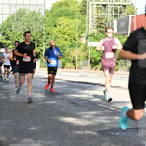 06.09.2026 - CURREX Alsterlauf Dr. Thomas Lammeyer http://msf.ph/oto/10125781 06.09.2026 09:43:58 Laufen 2210, 2605, 6021, 6162, 4716 meine-sportfotos.de