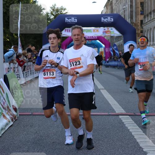 06.09.2026 - CURREX Alsterlauf Strokosch-Dieckow http://msf.ph/oto/10125790 06.09.2026 09:45:52 Ziel 2054, 3956, 4341, 4721, 4828, 4982, 5123, 6072, 6113, 6186, 8193, 8228 meine-sportfotos.de