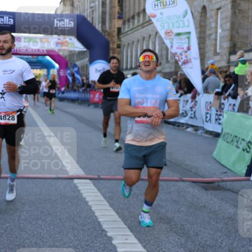 06.09.2026 - CURREX Alsterlauf Strokosch-Dieckow http://msf.ph/oto/10125794 06.09.2026 09:45:53 Ziel 2054, 3956, 4341, 4721, 4828, 5123, 6072, 6113, 6186, 8193 meine-sportfotos.de