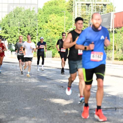 06.09.2026 - CURREX Alsterlauf Dr. Thomas Lammeyer http://msf.ph/oto/10125820 06.09.2026 09:44:01 Laufen 8104, 6021, 6255, 260, 5877, 5731, 6162 meine-sportfotos.de
