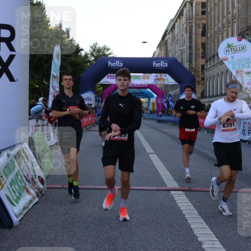 06.09.2026 - CURREX Alsterlauf Strokosch-Dieckow http://msf.ph/oto/10125828 06.09.2026 09:46:00 Ziel 2731, 2828, 3404, 3623, 4721, 5537, 6072, 6256, 6391, 8193 meine-sportfotos.de