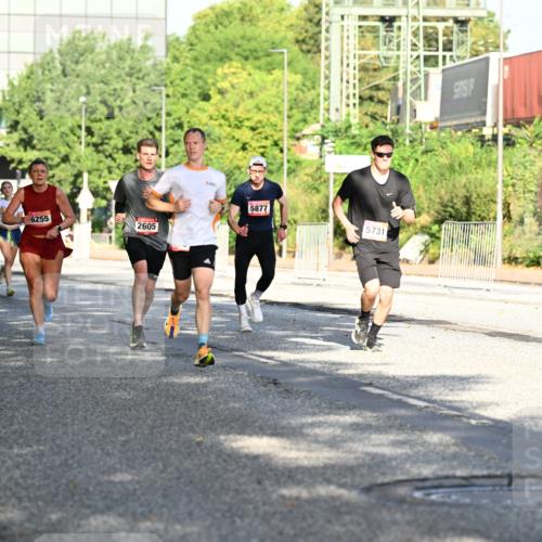 06.09.2026 - CURREX Alsterlauf Dr. Thomas Lammeyer http://msf.ph/oto/10125836 06.09.2026 09:44:03 Laufen 6255, 810, 6021, 2605, 5877, 5731, 815 meine-sportfotos.de