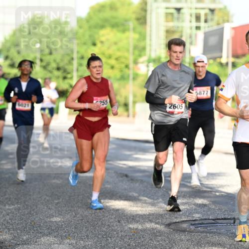 06.09.2026 - CURREX Alsterlauf Dr. Thomas Lammeyer http://msf.ph/oto/10125860 06.09.2026 09:44:06 Laufen 255, 2605, 6021, 5877 meine-sportfotos.de
