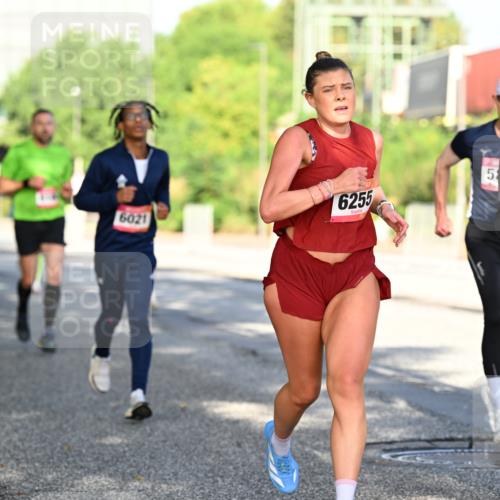 06.09.2026 - CURREX Alsterlauf Dr. Thomas Lammeyer http://msf.ph/oto/10125872 06.09.2026 09:44:07 Laufen 6255, 6021, 5, 2605 meine-sportfotos.de