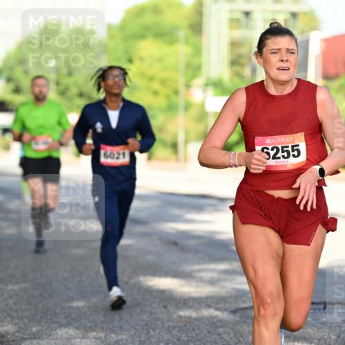 06.09.2026 - CURREX Alsterlauf Dr. Thomas Lammeyer http://msf.ph/oto/10125877 06.09.2026 09:44:07 Laufen 6021, 255, 877 meine-sportfotos.de
