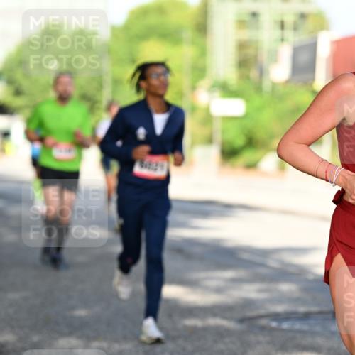 06.09.2026 - CURREX Alsterlauf Dr. Thomas Lammeyer http://msf.ph/oto/10125882 06.09.2026 09:44:08 Laufen 6255 meine-sportfotos.de