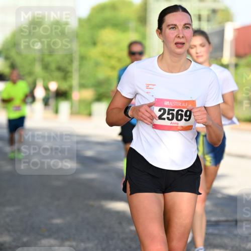 06.09.2026 - CURREX Alsterlauf Dr. Thomas Lammeyer http://msf.ph/oto/10125907 06.09.2026 09:44:12 Laufen 2569 meine-sportfotos.de