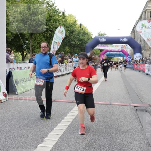 06.09.2026 - CURREX Alsterlauf Yannick Fuchs http://msf.ph/oto/10125916 06.09.2026 10:04:17 Ziel 2346, 2830, 3959, 3962, 4119, 4131, 4288, 5046, 5674, 5713, 8225 meine-sportfotos.de