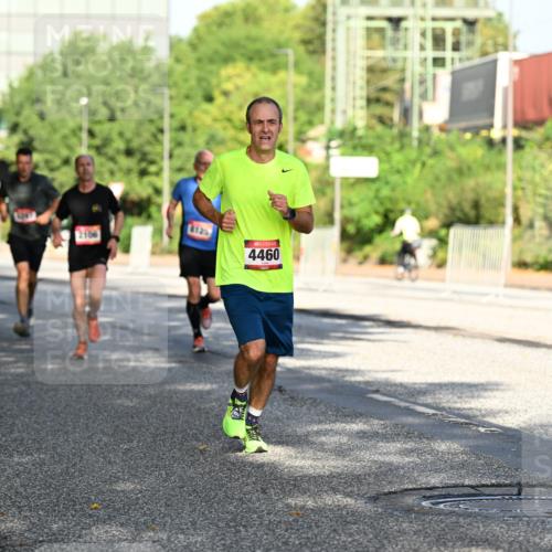 06.09.2026 - CURREX Alsterlauf Dr. Thomas Lammeyer http://msf.ph/oto/10125939 06.09.2026 09:44:14 Laufen 8125, 2106, 411, 4460 meine-sportfotos.de