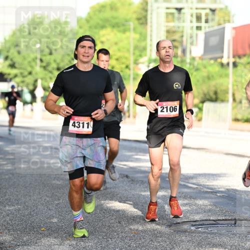 06.09.2026 - CURREX Alsterlauf Dr. Thomas Lammeyer http://msf.ph/oto/10125972 06.09.2026 09:44:18 Laufen 4311, 2106, 8125, 0 meine-sportfotos.de