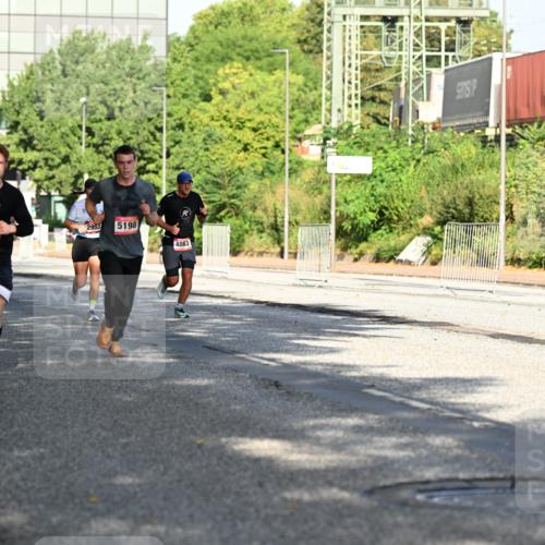06.09.2026 - CURREX Alsterlauf Dr. Thomas Lammeyer http://msf.ph/oto/10126003 06.09.2026 09:44:21 Laufen 5417, 6150, 2953, 5198, 4863 meine-sportfotos.de