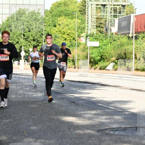 06.09.2026 - CURREX Alsterlauf Dr. Thomas Lammeyer http://msf.ph/oto/10126008 06.09.2026 09:44:22 Laufen 5417, 6150, 2953, 5198, 4863 meine-sportfotos.de