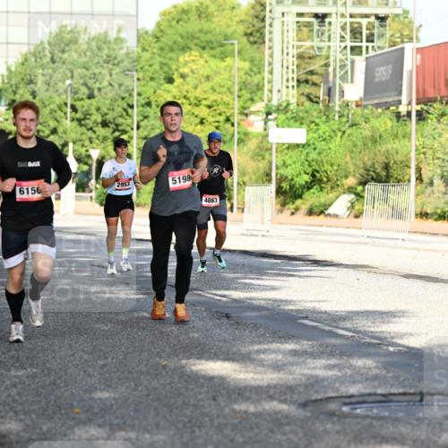 06.09.2026 - CURREX Alsterlauf Dr. Thomas Lammeyer http://msf.ph/oto/10126011 06.09.2026 09:44:22 Laufen 5417, 6156, 2953, 5198, 4863 meine-sportfotos.de