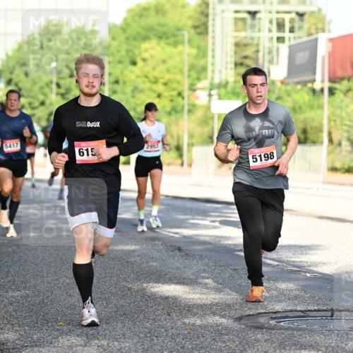 06.09.2026 - CURREX Alsterlauf Dr. Thomas Lammeyer http://msf.ph/oto/10126025 06.09.2026 09:44:23 Laufen 5417, 615, 2953, 5198 meine-sportfotos.de