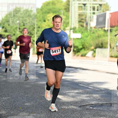 06.09.2026 - CURREX Alsterlauf Dr. Thomas Lammeyer http://msf.ph/oto/10126053 06.09.2026 09:44:26 Laufen 5417, 2953 meine-sportfotos.de