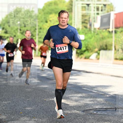 06.09.2026 - CURREX Alsterlauf Dr. Thomas Lammeyer http://msf.ph/oto/10126054 06.09.2026 09:44:26 Laufen 5417, 2953 meine-sportfotos.de