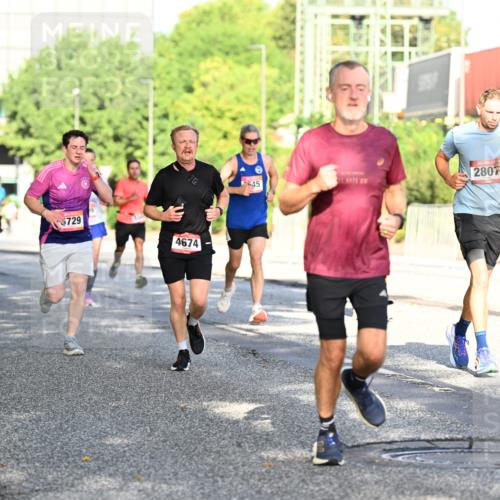 06.09.2026 - CURREX Alsterlauf Dr. Thomas Lammeyer http://msf.ph/oto/10126077 06.09.2026 09:44:29 Laufen 4590, 729, 4674, 645, 2807 meine-sportfotos.de