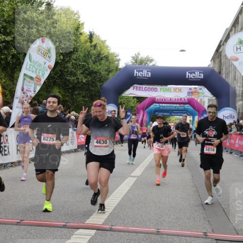 06.09.2026 - CURREX Alsterlauf Yannick Fuchs http://msf.ph/oto/10126108 06.09.2026 10:04:25 Ziel 2025, 2303, 2437, 2581, 3435, 3696, 3711, 3959, 3962, 4119, 4131, 4376, 4630, 4768, 4812, 5046, 5718, 5816, 6193 meine-sportfotos.de