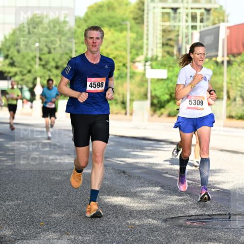 06.09.2026 - CURREX Alsterlauf Dr. Thomas Lammeyer http://msf.ph/oto/10126110 06.09.2026 09:44:32 Laufen 4598, 5309 meine-sportfotos.de