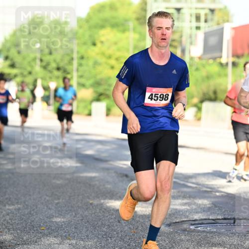 06.09.2026 - CURREX Alsterlauf Dr. Thomas Lammeyer http://msf.ph/oto/10126119 06.09.2026 09:44:33 Laufen 4598, 5309 meine-sportfotos.de