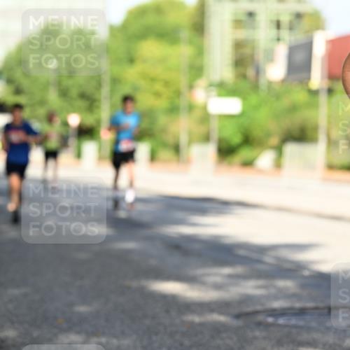 06.09.2026 - CURREX Alsterlauf Dr. Thomas Lammeyer http://msf.ph/oto/10126129 06.09.2026 09:44:34 Laufen 45 meine-sportfotos.de