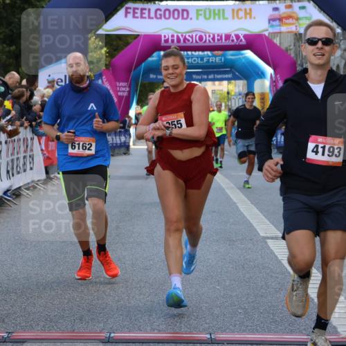 06.09.2026 - CURREX Alsterlauf Strokosch-Dieckow http://msf.ph/oto/10126170 06.09.2026 09:46:53 Ziel 3432, 3678, 4311, 4716, 4890, 5198, 5731, 6162, 6255, 8092, 8249 meine-sportfotos.de