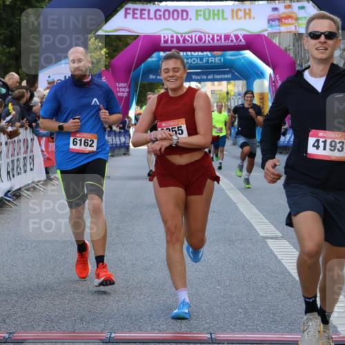 06.09.2026 - CURREX Alsterlauf Strokosch-Dieckow http://msf.ph/oto/10126176 06.09.2026 09:46:53 Ziel 3432, 3678, 4311, 4716, 4890, 5198, 5731, 6162, 6255, 8092, 8249 meine-sportfotos.de