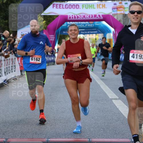06.09.2026 - CURREX Alsterlauf Strokosch-Dieckow http://msf.ph/oto/10126182 06.09.2026 09:46:53 Ziel 3432, 3678, 4311, 4716, 4890, 5198, 5731, 6162, 6255, 8092, 8249 meine-sportfotos.de