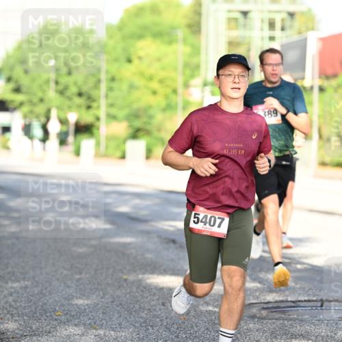 06.09.2026 - CURREX Alsterlauf Dr. Thomas Lammeyer http://msf.ph/oto/10126185 06.09.2026 09:44:40 Laufen 40, 42, 195, 389, 5407 meine-sportfotos.de