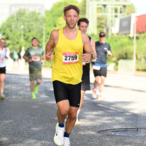 06.09.2026 - CURREX Alsterlauf Dr. Thomas Lammeyer http://msf.ph/oto/10126219 06.09.2026 09:44:49 Laufen 2759 meine-sportfotos.de