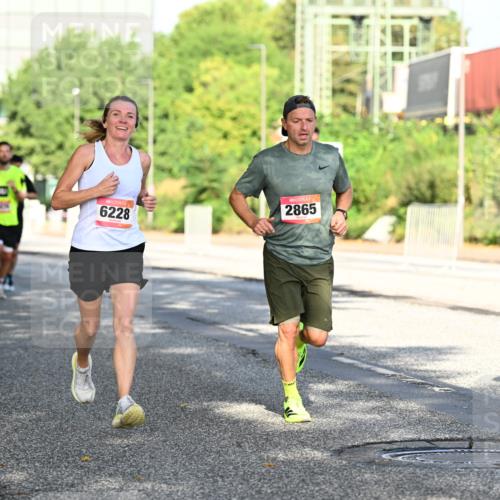 06.09.2026 - CURREX Alsterlauf Dr. Thomas Lammeyer http://msf.ph/oto/10126237 06.09.2026 09:44:51 Laufen 6228, 2865 meine-sportfotos.de