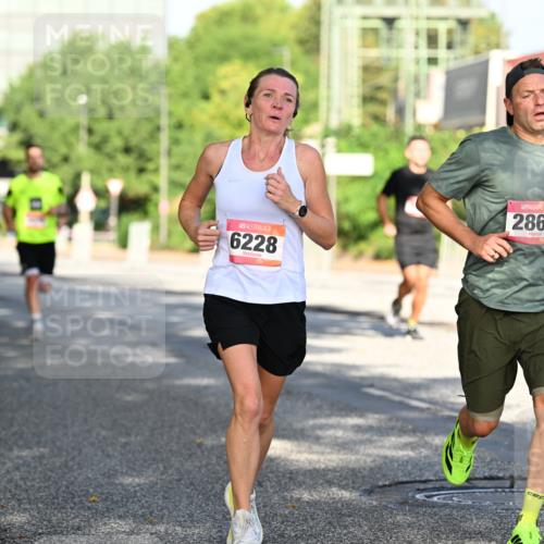 06.09.2026 - CURREX Alsterlauf Dr. Thomas Lammeyer http://msf.ph/oto/10126248 06.09.2026 09:44:52 Laufen 6228, 2865 meine-sportfotos.de