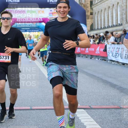 06.09.2026 - CURREX Alsterlauf Strokosch-Dieckow http://msf.ph/oto/10126249 06.09.2026 09:46:56 Ziel 2072, 3678, 4311, 4460, 5198, 5705, 5731, 6162, 6255 meine-sportfotos.de