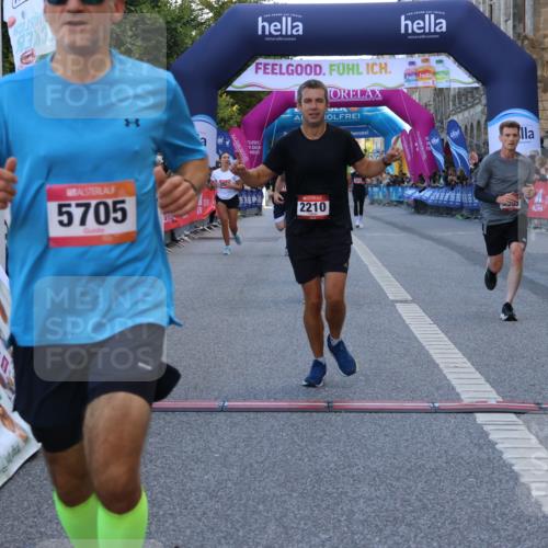06.09.2026 - CURREX Alsterlauf Strokosch-Dieckow http://msf.ph/oto/10126301 06.09.2026 09:47:03 Ziel 2072, 2210, 2569, 2605, 4311, 4460, 5705, 5731, 6150, 8104, 8125 meine-sportfotos.de