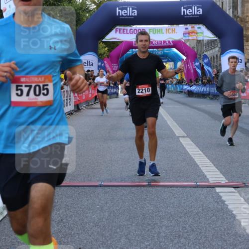 06.09.2026 - CURREX Alsterlauf Strokosch-Dieckow http://msf.ph/oto/10126305 06.09.2026 09:47:03 Ziel 2072, 2210, 2569, 2605, 4311, 4460, 5705, 5731, 6150, 8104, 8125 meine-sportfotos.de