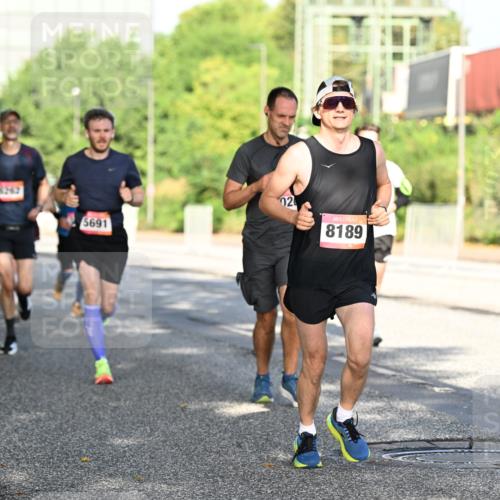 06.09.2026 - CURREX Alsterlauf Dr. Thomas Lammeyer http://msf.ph/oto/10126308 06.09.2026 09:45:00 Laufen 6262, 5691, 02, 8189 meine-sportfotos.de