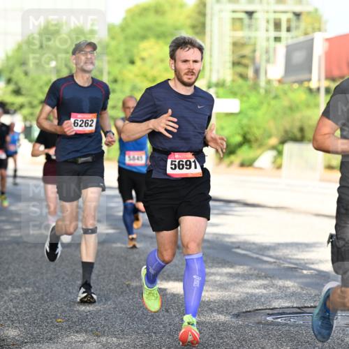 06.09.2026 - CURREX Alsterlauf Dr. Thomas Lammeyer http://msf.ph/oto/10126323 06.09.2026 09:45:02 Laufen 6262, 5845, 5691, 20 meine-sportfotos.de