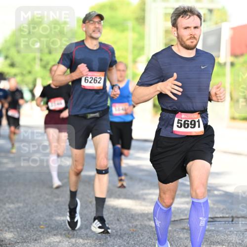 06.09.2026 - CURREX Alsterlauf Dr. Thomas Lammeyer http://msf.ph/oto/10126328 06.09.2026 09:45:03 Laufen 6262, 5691 meine-sportfotos.de