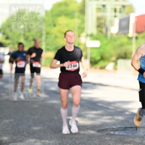 06.09.2026 - CURREX Alsterlauf Dr. Thomas Lammeyer http://msf.ph/oto/10126342 06.09.2026 09:45:04 Laufen 2746, 5845 meine-sportfotos.de