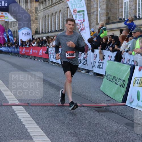06.09.2026 - CURREX Alsterlauf Strokosch-Dieckow http://msf.ph/oto/10126349 06.09.2026 09:47:05 Ziel 2072, 2210, 2569, 2605, 4460, 5297, 5705, 6150, 8104, 8125 meine-sportfotos.de