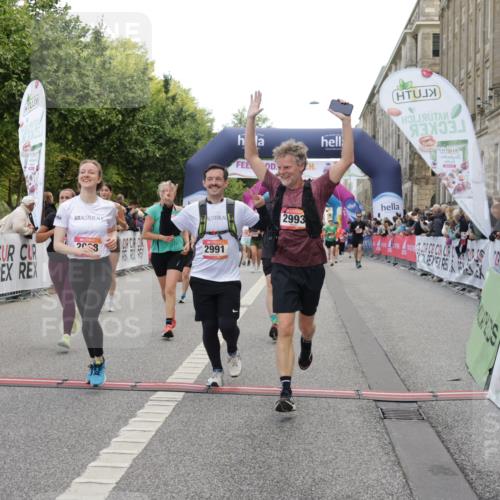 06.09.2026 - CURREX Alsterlauf Yannick Fuchs http://msf.ph/oto/10126370 06.09.2026 10:04:34 Ziel 2303, 2581, 2988, 2991, 2993, 3435, 3696, 3807, 4052, 4179, 4376, 4431, 4744, 4768, 5071, 5644, 5718, 5816, 6063 meine-sportfotos.de