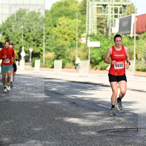 06.09.2026 - CURREX Alsterlauf Dr. Thomas Lammeyer http://msf.ph/oto/10126418 06.09.2026 09:45:17 Laufen 3847, 5932 meine-sportfotos.de